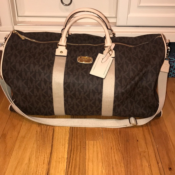 Michael Kors Handbags - Michael Kors duffle bag